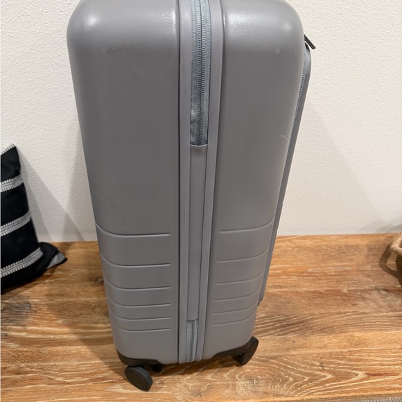 Monos Carry-On Pro - Picture 5 of 8